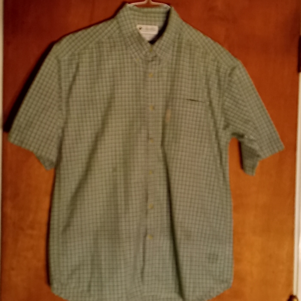 Columbia Men's Green Plaid Button Up Shirt Med